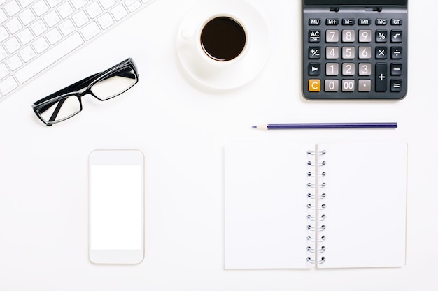 Калькулятор инвестиций на столе